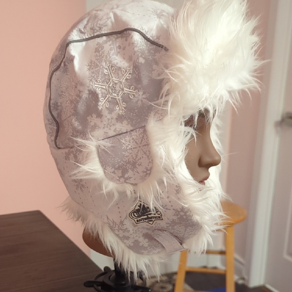 White Snowflake Winter Hat